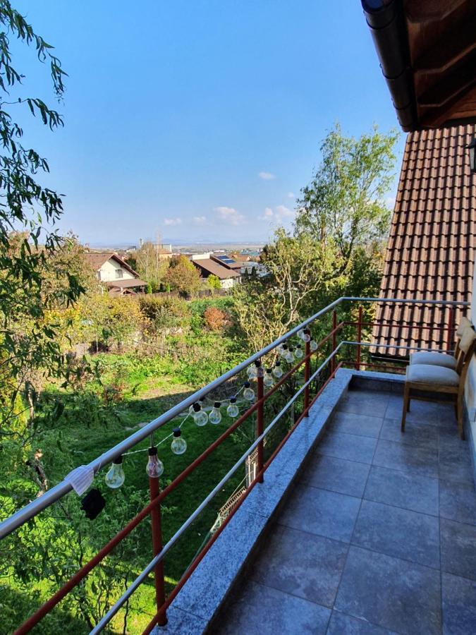 Apartament La Casa In Curte Comuna Lejlighed Codlea Eksteriør billede